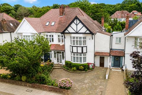 5 bed property, in Woodside Avenue N6, £2,000,000