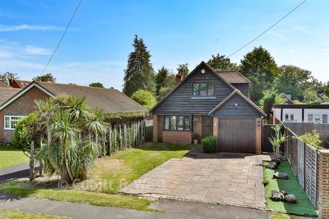 4 bed property, in Wolverton Gardens, £665,000