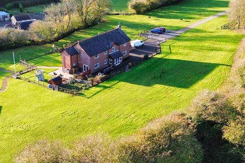 6 bed property, in Bodringallt, £835,000