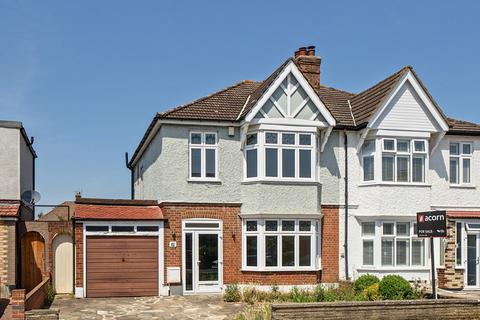 3 bed property, in Crantock Road, £775,000