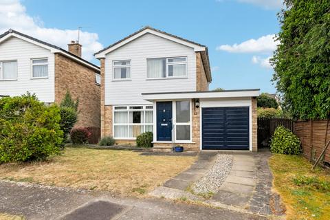3 bed property, in The Chestnuts, £500,000