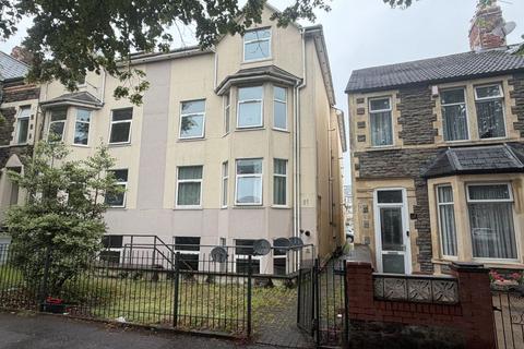 9 bed property, in Stacey Road, £575,000