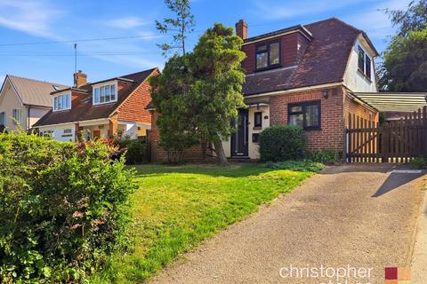 3 bed property, in College Road, £675,000
