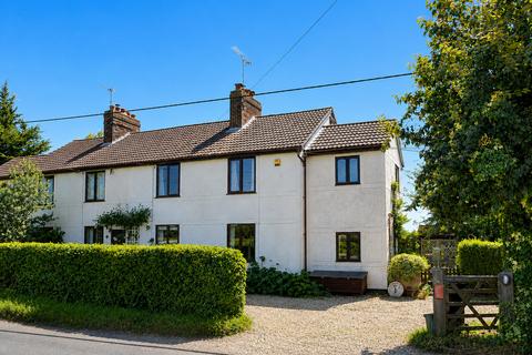 4 bed property, in Tollesbury Road, £450,000