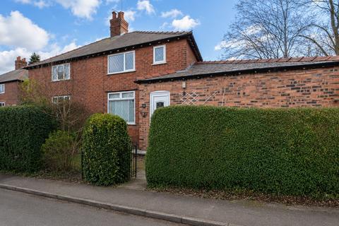 4 bed property, in Racefield Road, £240,000