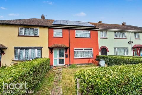 3 bed property, in Archer Close, £260,000