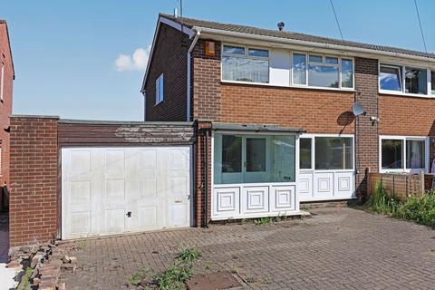 4 bed property, in Cliff Park Avenue, £250,000