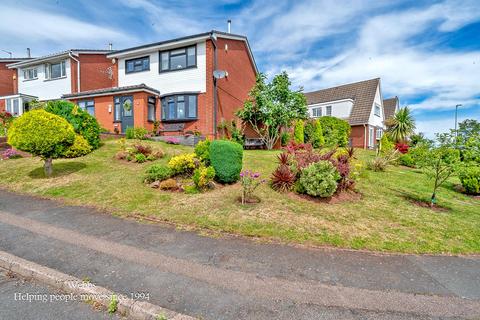 4 bed property, in Waverley Gardens, £400,000