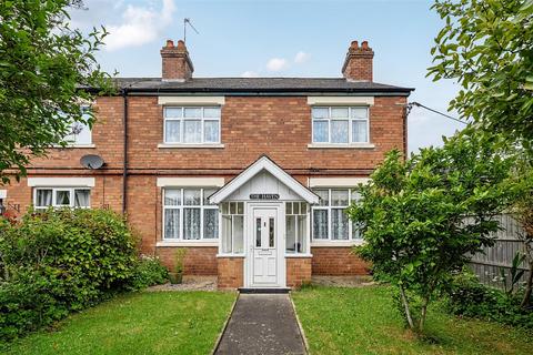 3 bed property, in Station Road, £330,000