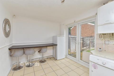 3 bed property, in Fielder Close, £225,000