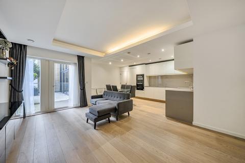 1 bed property, in Landau Apartments, £585,000