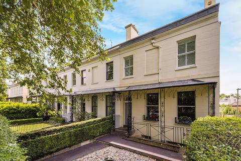 5 bed property, in Prestbury Road, £1,150,000