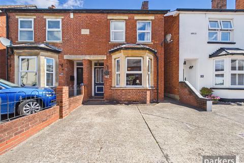 3 bed property, in Howard Road, £499,995