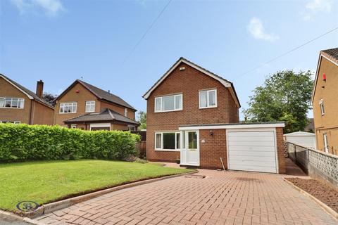 3 bed property, in Grindley Place, £290,000