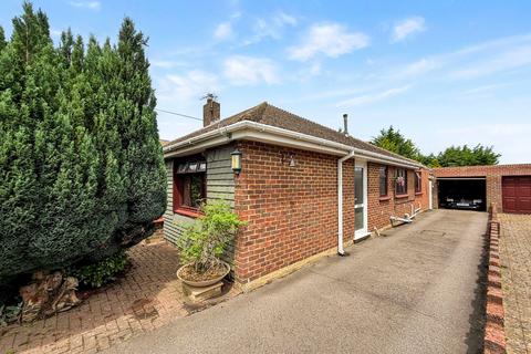 2 bed property, in Harty Avenue, £400,000