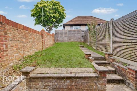 3 bed property, in Hampden Way, £625,000