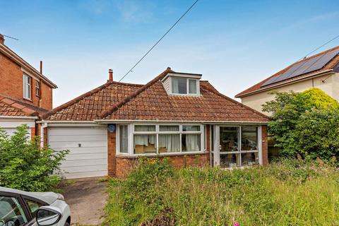 3 bed property, in Wembdon Hill, £400,000