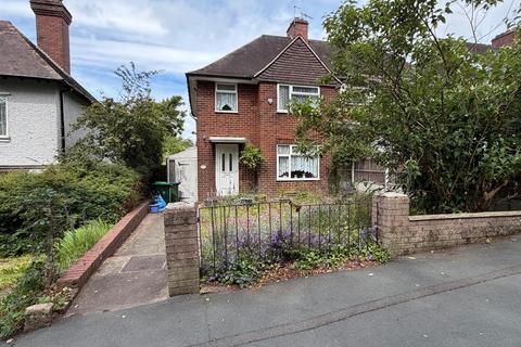3 bed property, in Abbey Road, £260,000