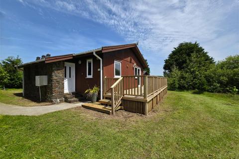 2 bed property, in Lane To Hartland Forest Golf GC, £63,950