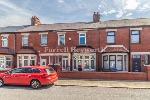 4 bed property, in Knightsbridge Avenue, £139,950