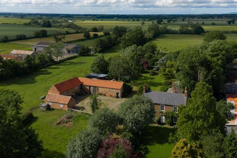 5 bed property, in Matteson Farm, £1,250,000