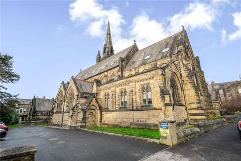 1 bed property, in Franklin Square, £110,000