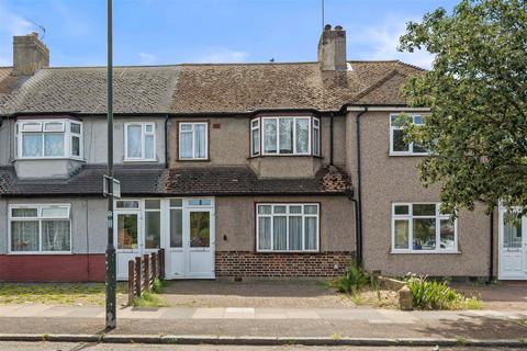 3 bed property, in Sherwood Park Road, £499,950