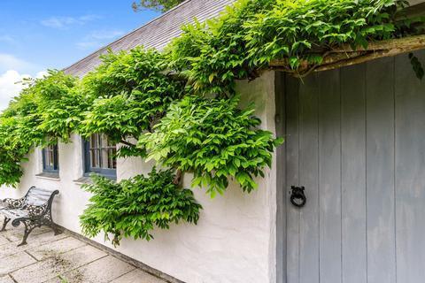 3 bed property, in Helford, £750,000