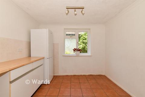 3 bed property, in Manwood Avenue, £550,000