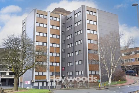 1 bed property, in The Midway, £45,000