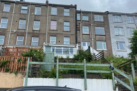 3 bed property, in 25A Pennsylvania Road, £100,000