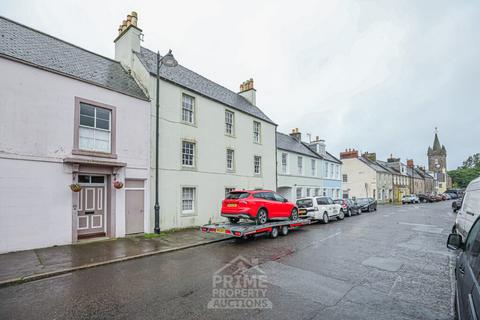 1 bed property, in 100c High Street, £59,000