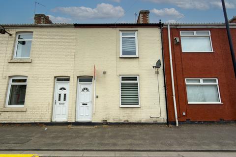 2 bed property, in 4 Smiths Terrace, £40,000