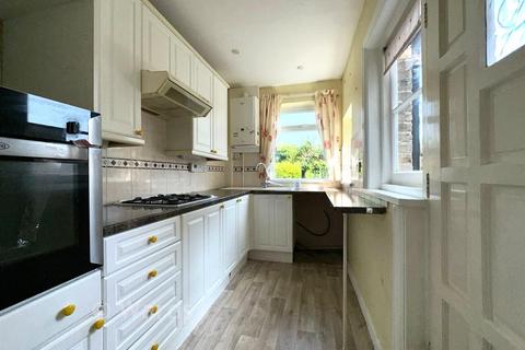 2 bed property, in St. Benet's Road, £240,000
