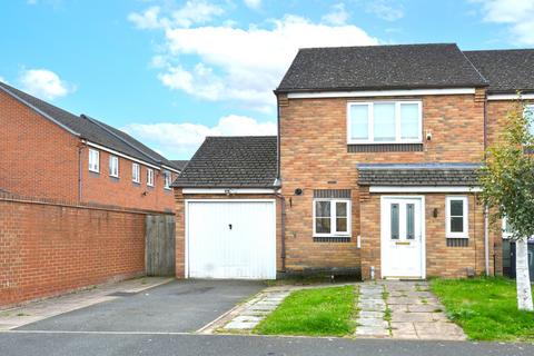 3 bed property, in Redlands Road, £190,000
