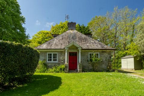 3 bed property, in Zelah, £460,000