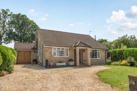 4 bed property, in Leigh, £599,950