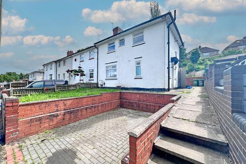 3 bed property, in Green Park Road, £190,000