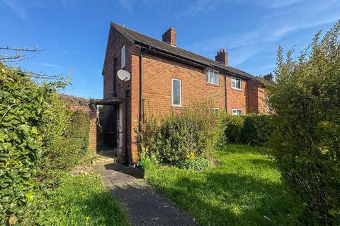 2 bed property, in Coule Royd, £99,000