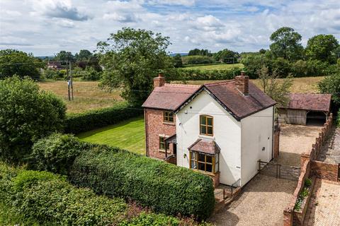 4 bed property, in Glendene, £699,000