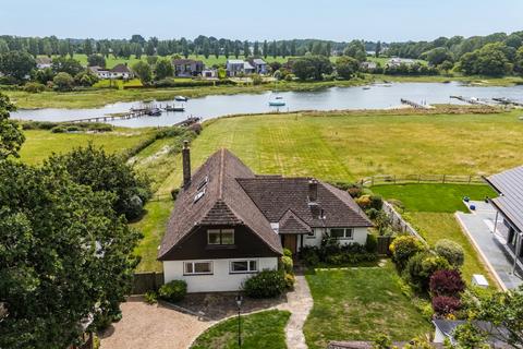 5 bed property, in Smugglers Lane, £1,500,000