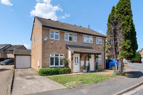3 bed property, in Ramulis Drive, £499,950