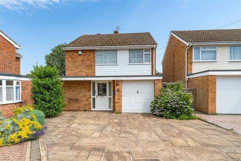 4 bed property, in Haste Hill Close, £475,000