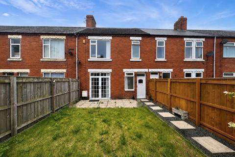 3 bed property, in Hawthorn Road, £119,950