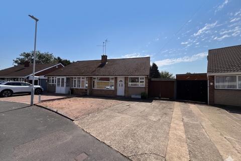 3 bed property, in Nappsbury Road, £350,000
