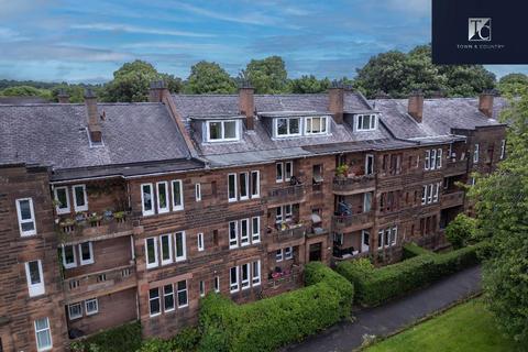 4 bed property, in Great Western Road, £179,999