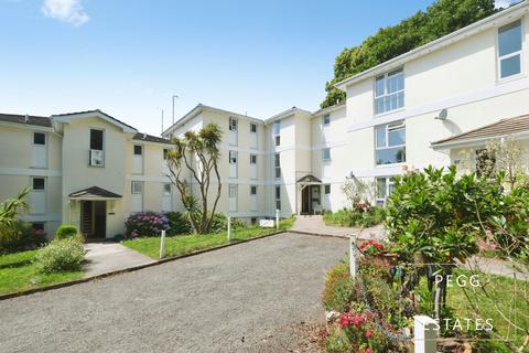 1 bed property, in Hazelwood, £120,000