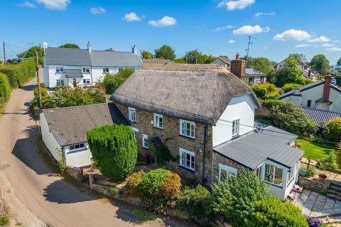 4 bed property, in Zeal Monachorum, £550,000