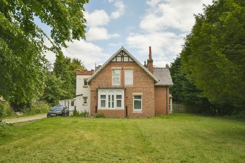 9 bed property, in Cobden Street, £675,000