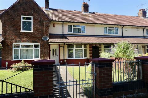 2 bed property, in Greenwood Avenue, £90,000